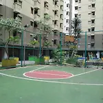 Stylish & Strategic 2Br At Gateway Ahmad Yani Cicadas Apartment Near Mall By Travelio
