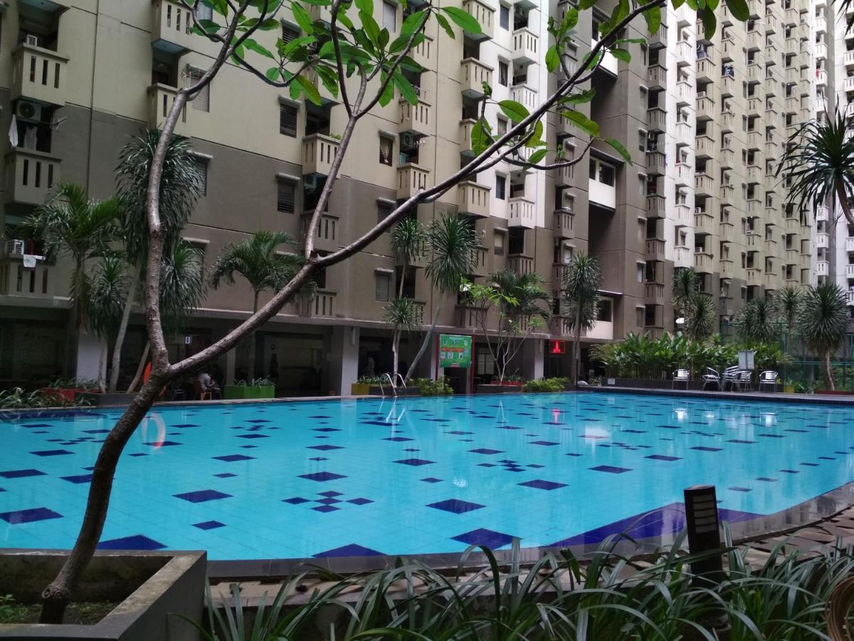Stylish & Strategic 2br At Gateway Ahmad Yani Cicadas Near Mall By Travelio Apartemen *